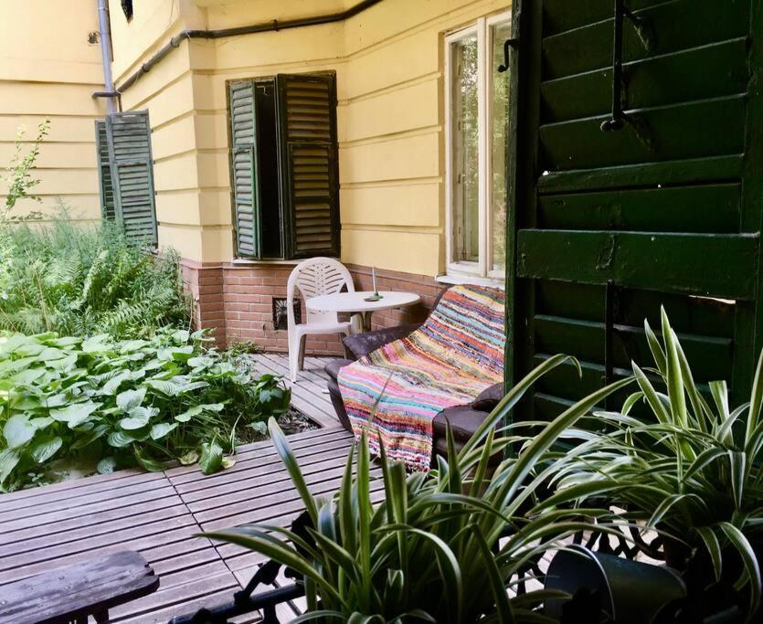 Vintage Studio Apartment, Garden And Free Parking Budapest Exterior foto